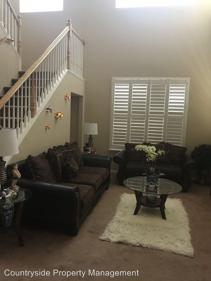9320 Jacks Pl - Photo 2 of 3