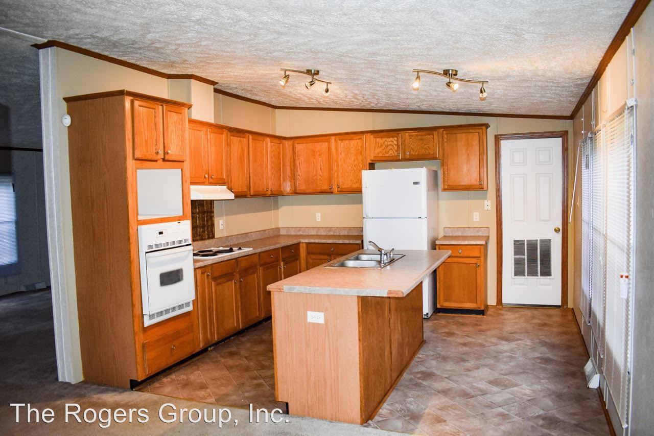 571 Fern Ln - Photo 3 of 9