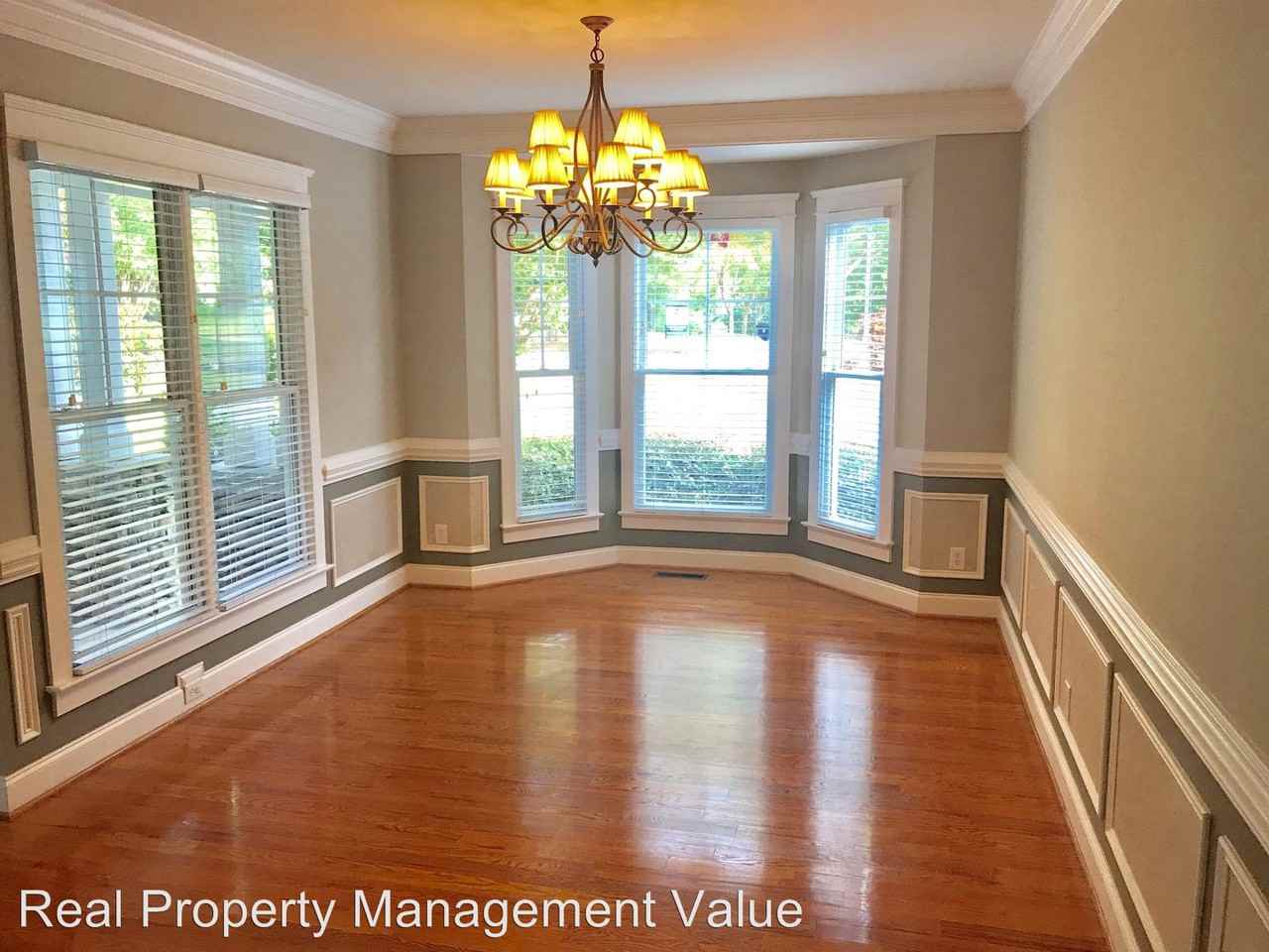 14702 Elmcrest Ct - Photo 3 of 40