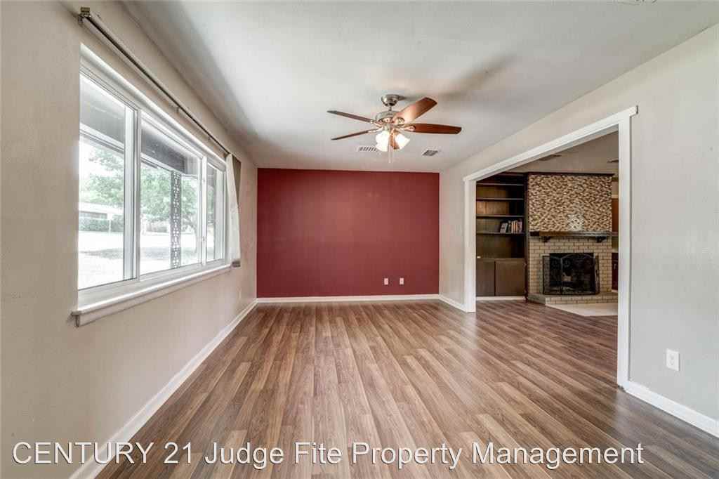 600 Hurstview Dr - Photo 2 of 10