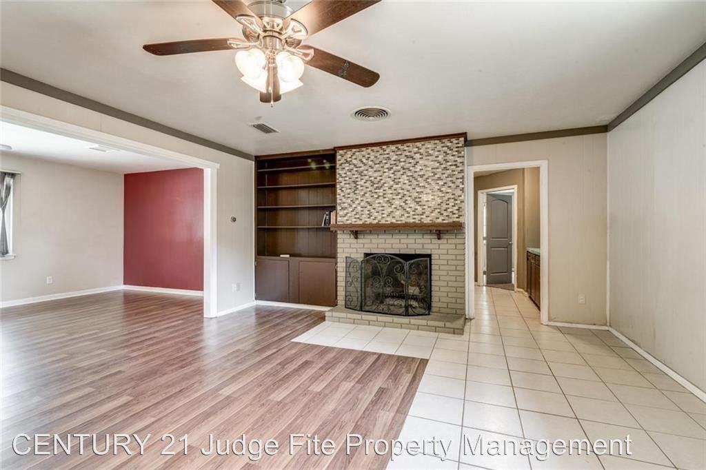 600 Hurstview Dr - Photo 3 of 10