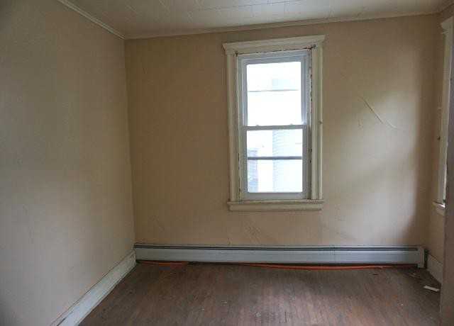 231 Mt Vernon Ave - Photo 2 of 13