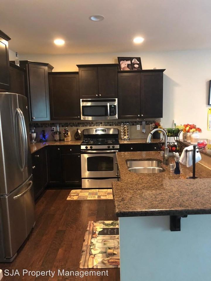 19924 5th Ave W - Photo 2 of 14