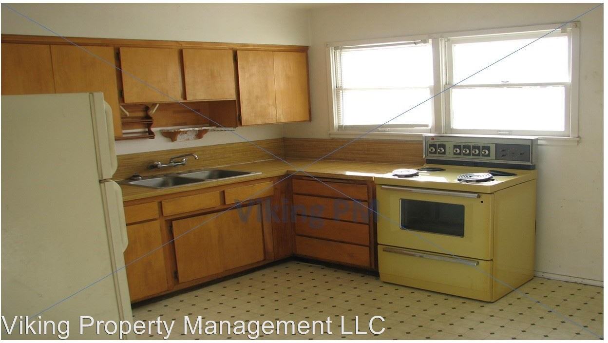 203 SW Ewen St - Photo 3 of 8