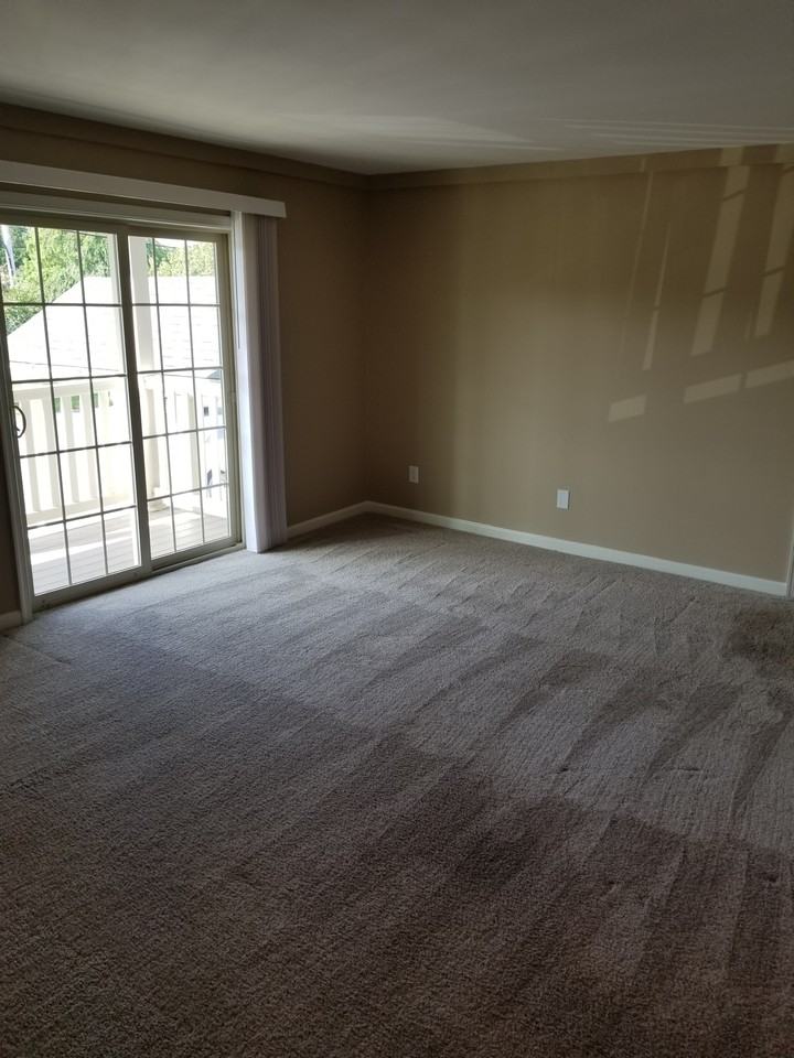 700 Swinehart Road - Photo 4 of 8