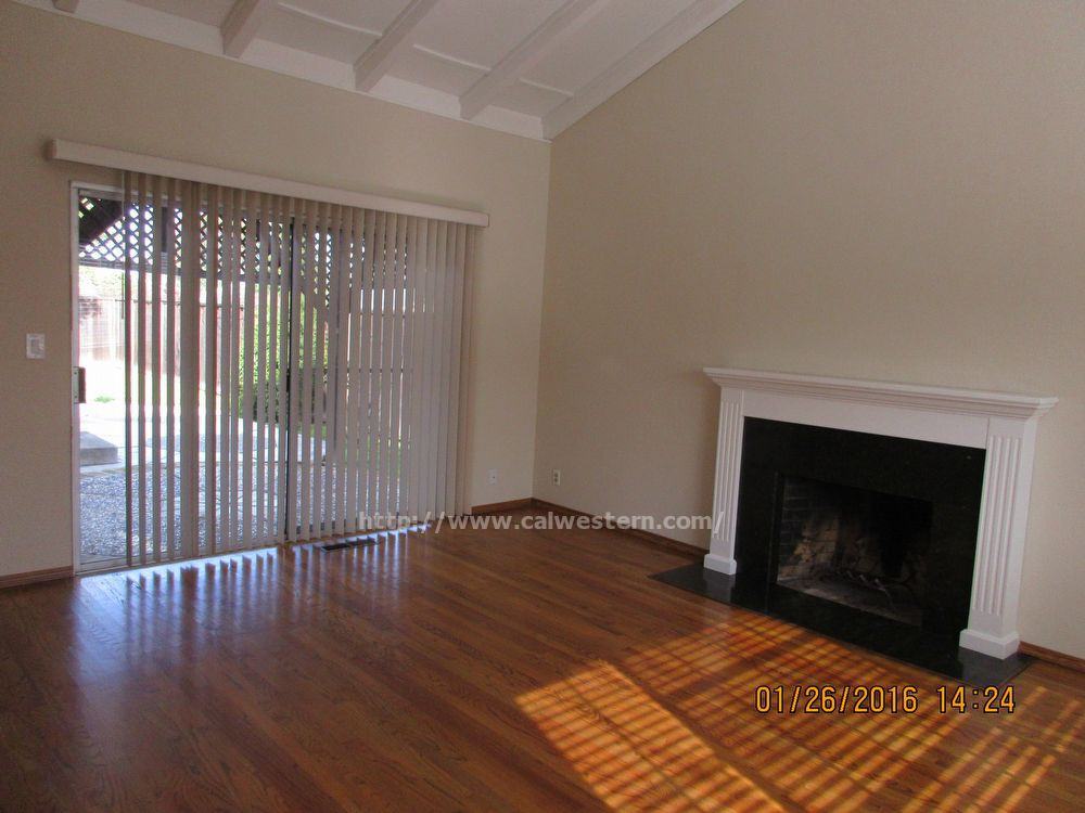 3801 Ainsley Ct - Photo 3 of 11