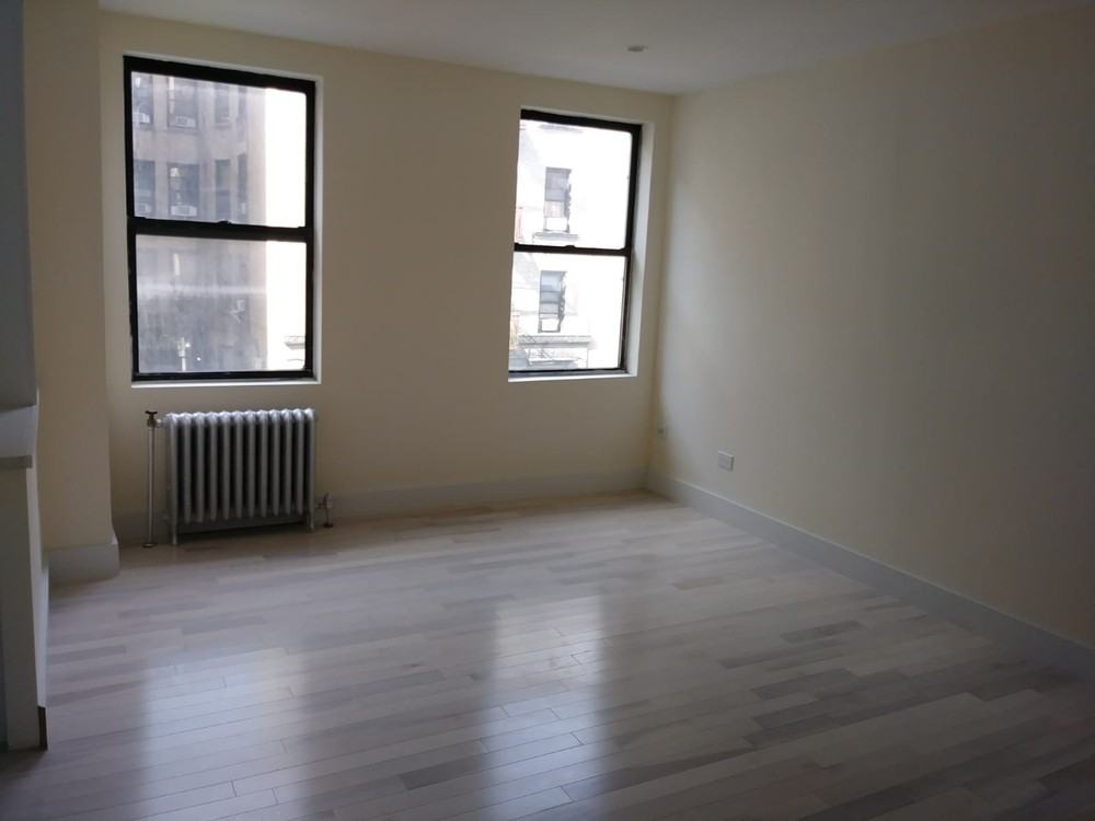 Broadway Towers - Photo 3 of 3