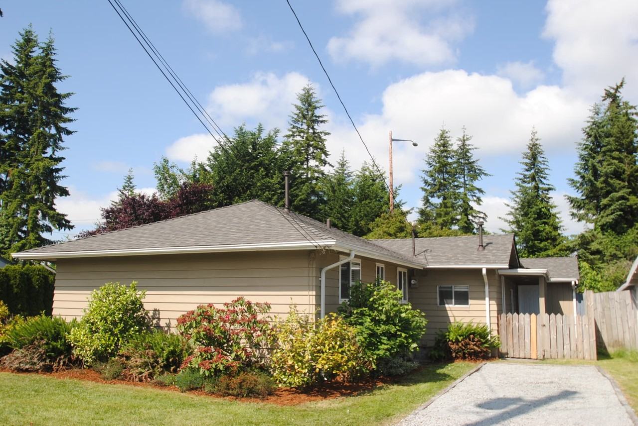 408 S Cobb Ave - Photo 2 of 13