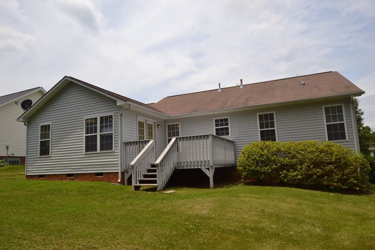 1742 Park Terrace Ln - Photo 3 of 9