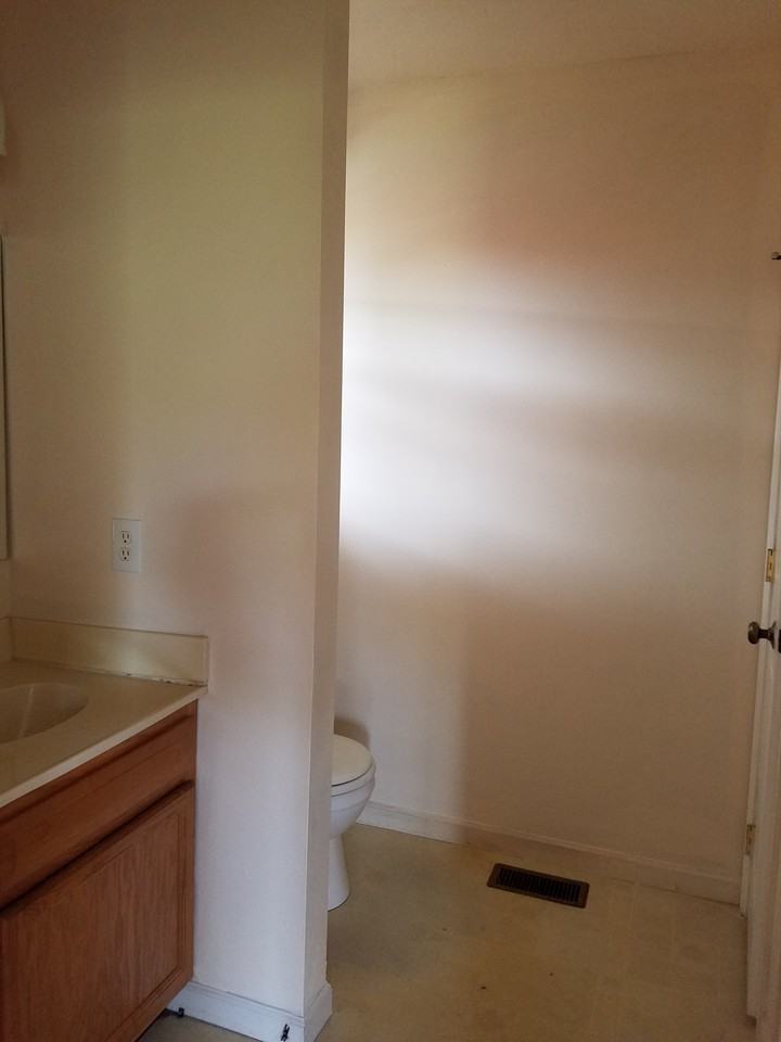 3715 Skyline Dr - Photo 3 of 14