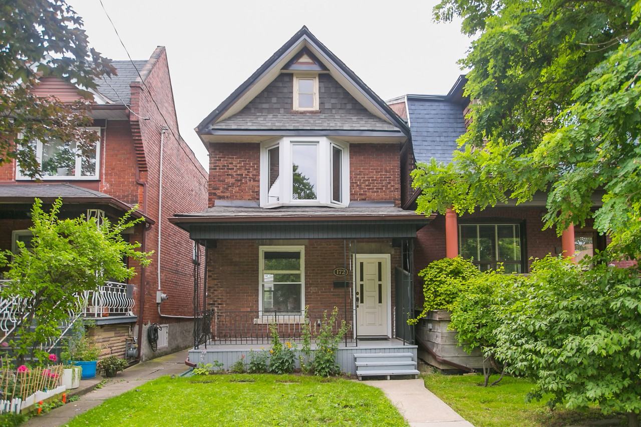 Fernbank Ave & Bartlett Ave