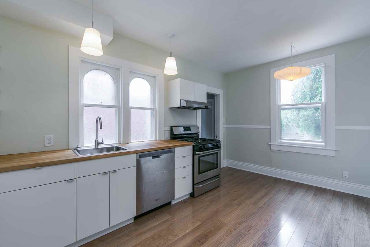 172 Bartlett Avenue - Photo 3 of 10