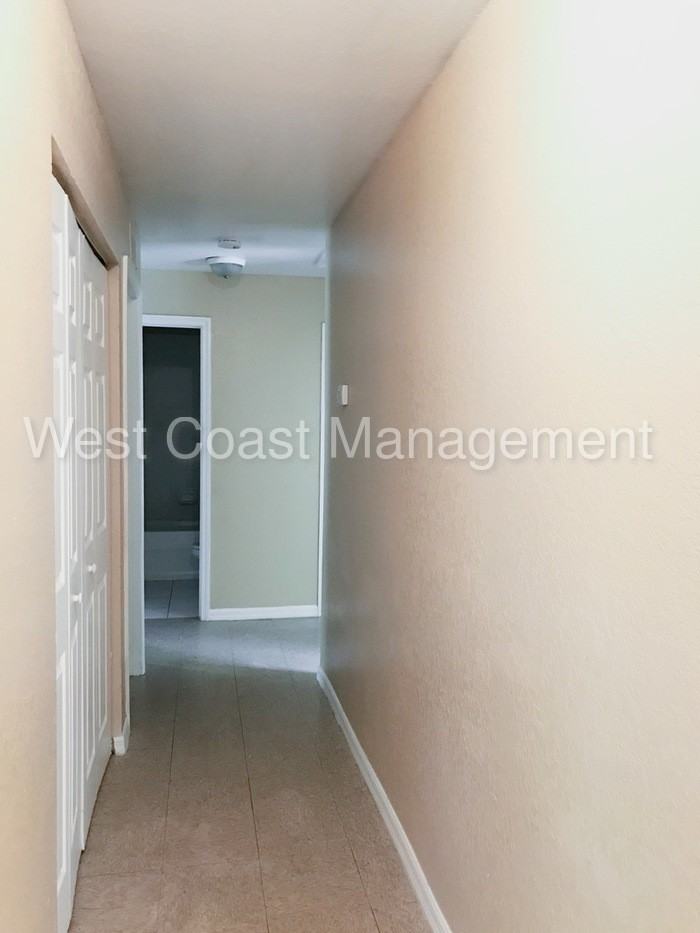 943 21st Ave S - Photo 3 of 12