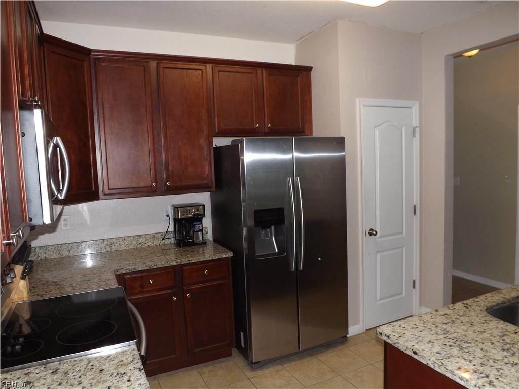 901 Pecan Point Rd - Photo 3 of 20