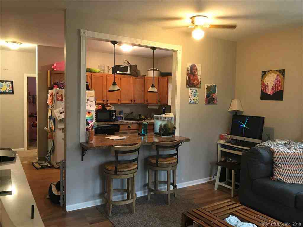 107 Lockwood Ave #1b - Photo 2 of 8