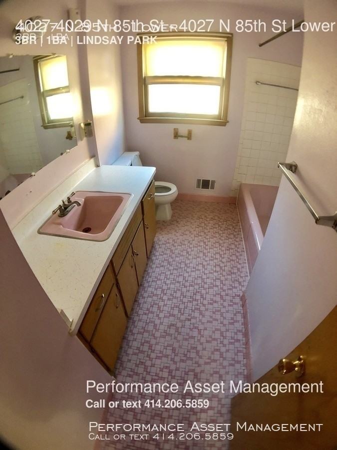 4027 N 85th St - Photo 3 of 9