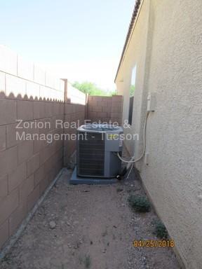 113 E Calle Vivaz - Photo 3 of 25