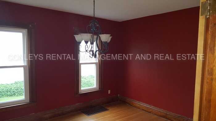 163 N Main St - Photo 3 of 26