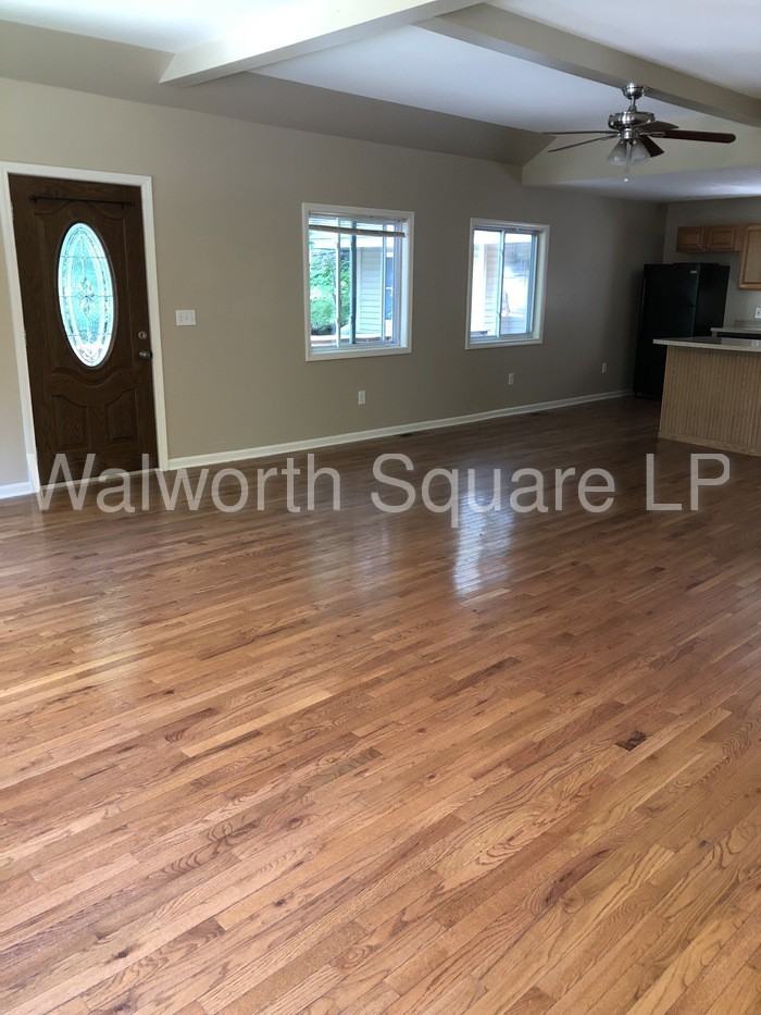 438 Upper Horseshoe Dr - Photo 3 of 19