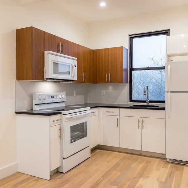 396 Cornelia Street #3f