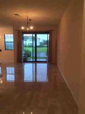 145 Gramercy Square Drive - Photo 2 of 9