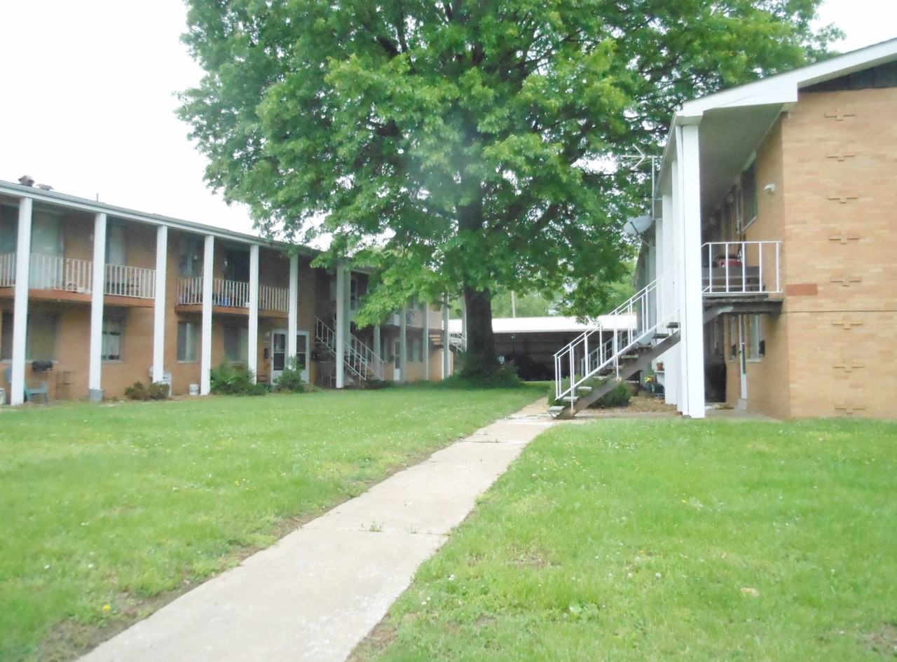 623 Saint Louis Road, Collinsville, IL 62234 1 Bedroom ...