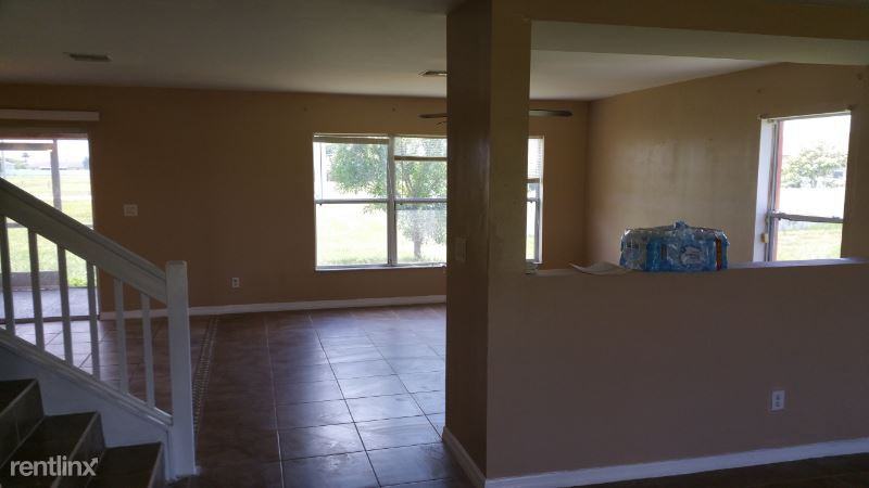 30 NE 24th Terrace - Photo 2 of 7