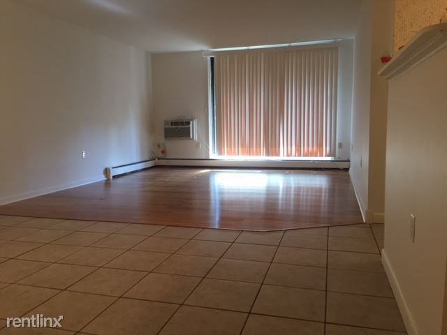 1317 Cromwell Hills Dr - Photo 3 of 23