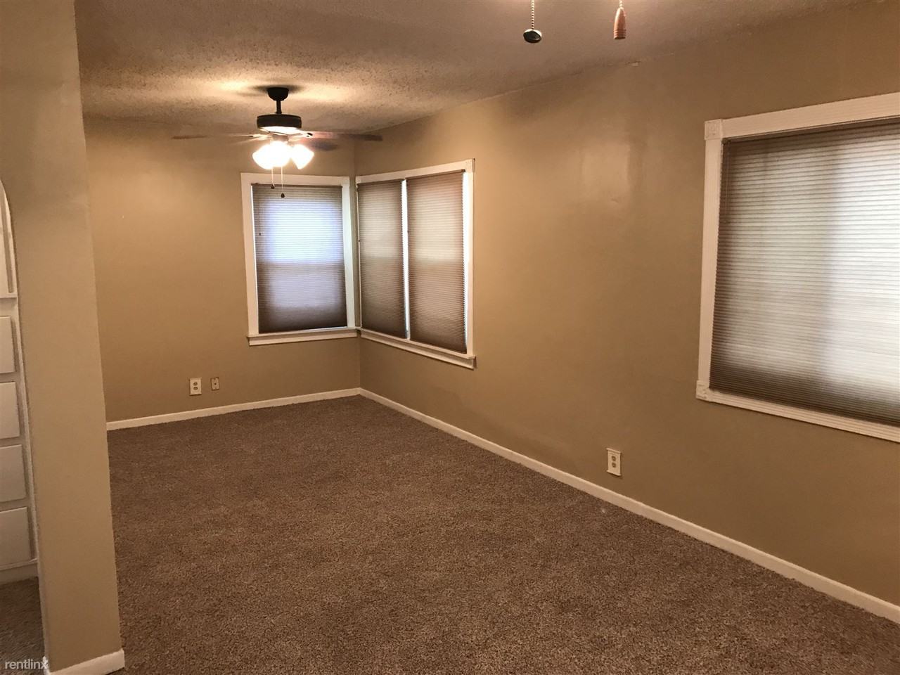 222 S Tracy St - Photo 2 of 10