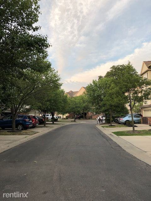 11 Bradford Ct - Photo 2 of 34