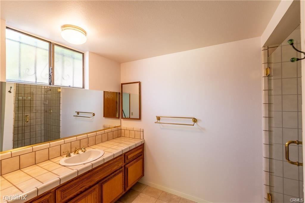 11007 Freer St - Photo 3 of 25