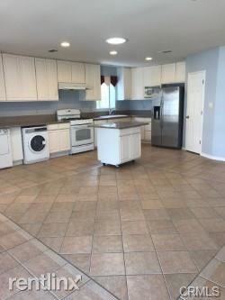 1930 Kerns Ave - Photo 3 of 10