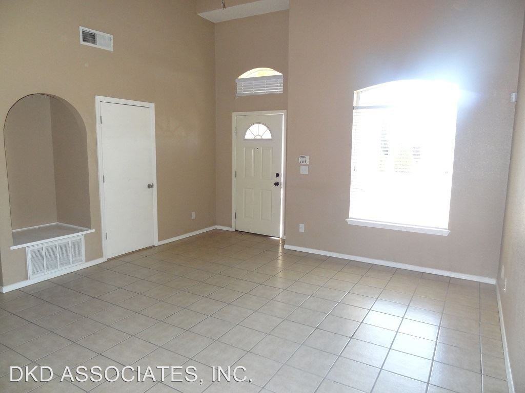 3061 Jose Ortiz Ln - Photo 3 of 23