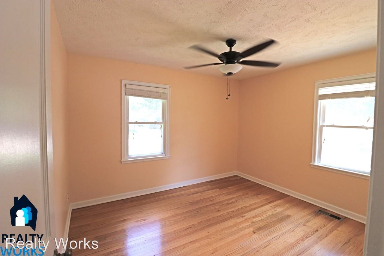 3365 Orchard St - Photo 3 of 8