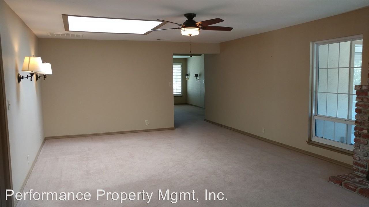 4757 N Wishon Ave - Photo 3 of 35