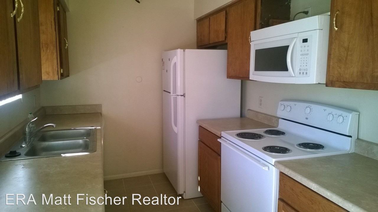 2429 S 17th Ave - Photo 3 of 8