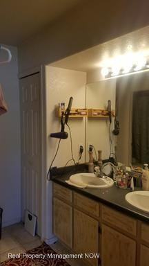 265 Hanover Cir - Photo 3 of 19