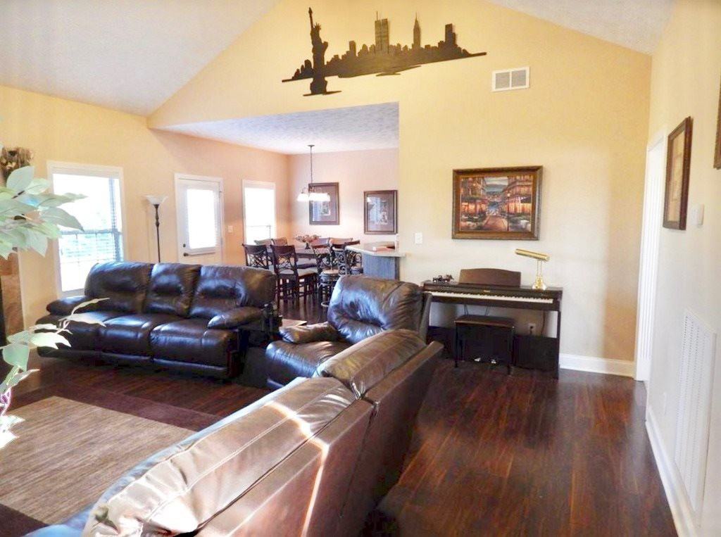 2801 Gunsmoke Trail Way - Photo 2 of 16