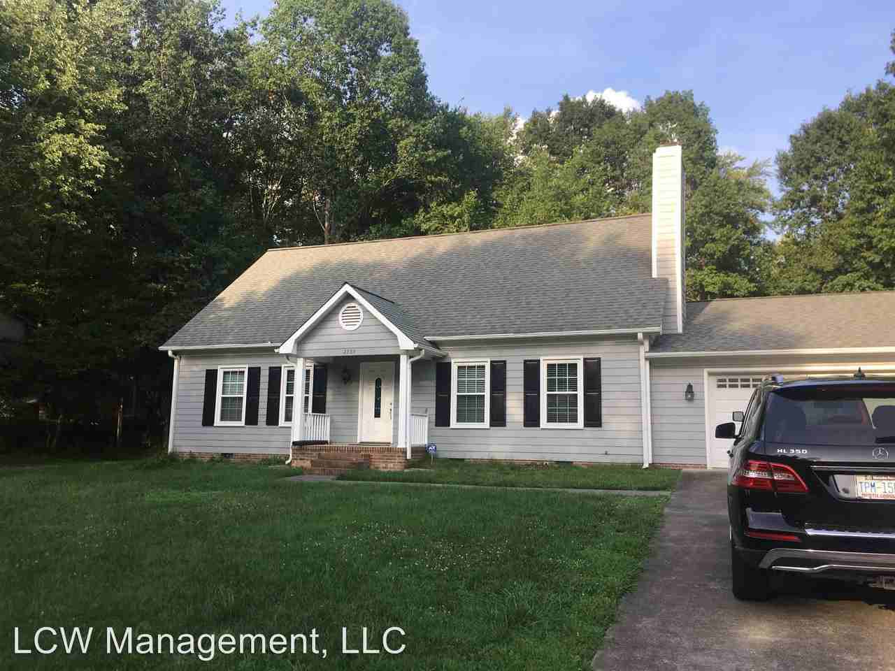 2885 Beckwood Dr - Photo 2 of 22