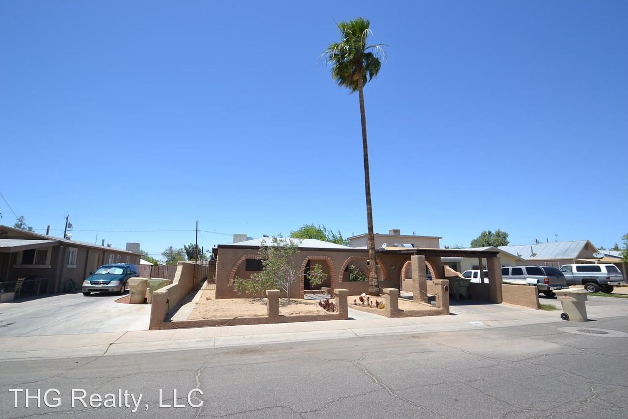 6618 N 53rd Ave - Photo 2 of 32