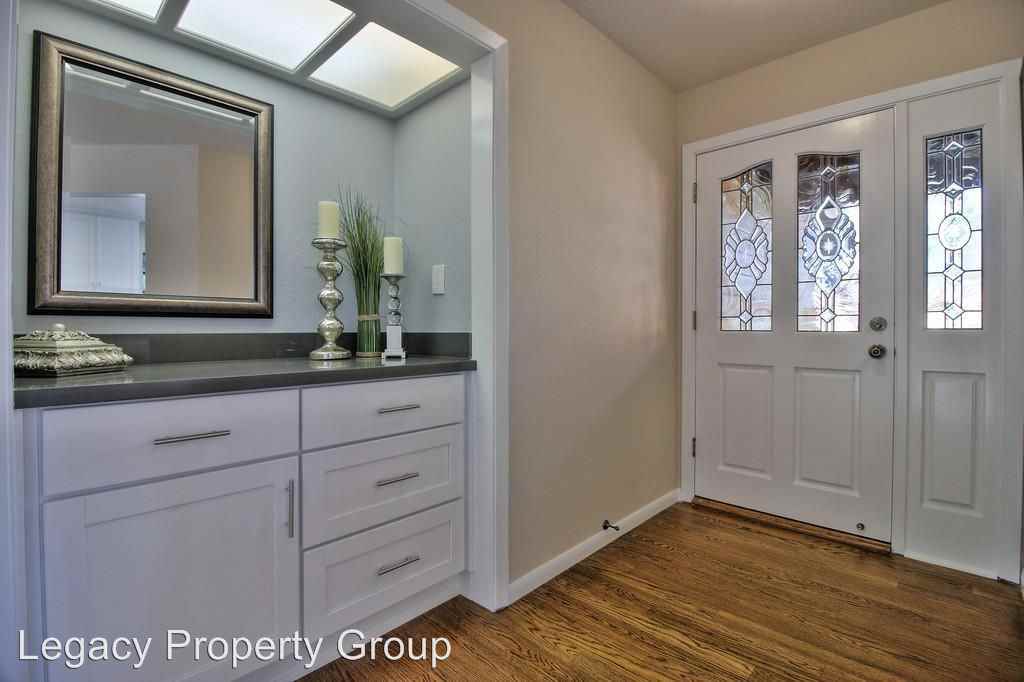 1928 Meridian Ave - Photo 3 of 37