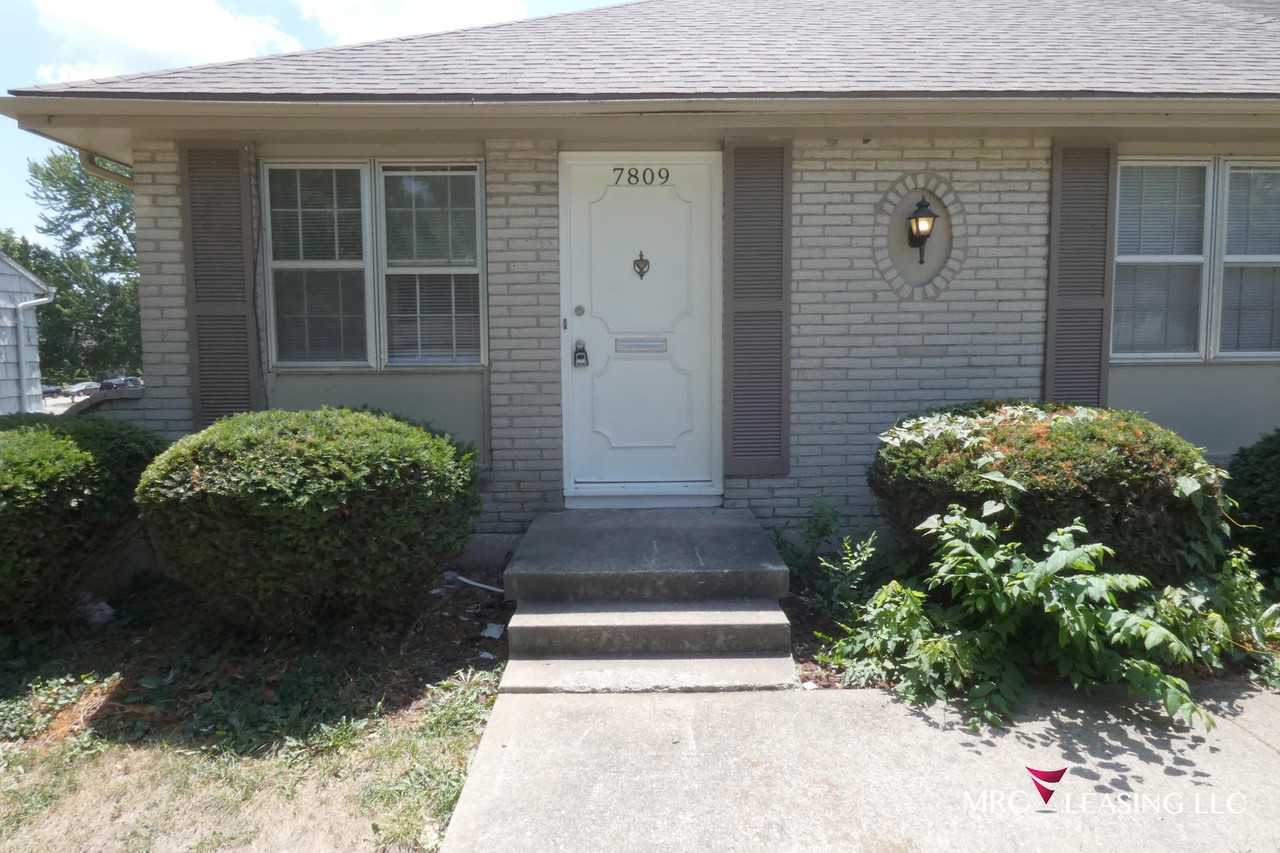 7809 East 87th Street - Photo 2 of 15