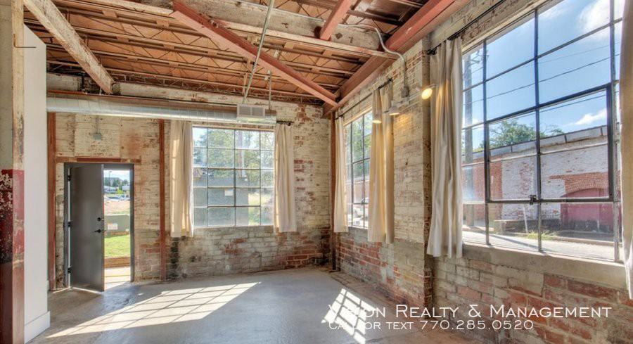 202 Bradley St #2 - Photo 3 of 5