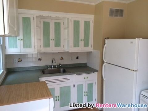 131 S Summit Dr - Photo 3 of 9