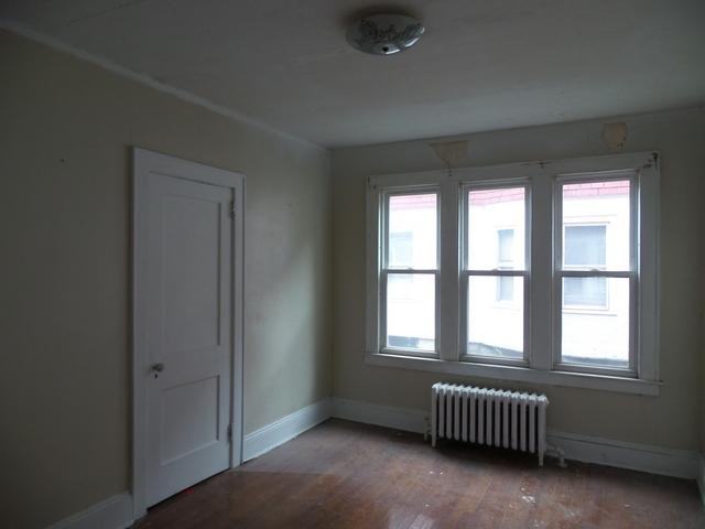 202 Blue Hills Ave - Photo 2 of 19