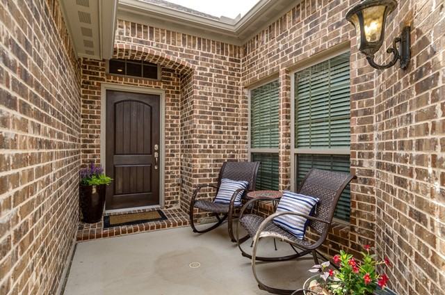 9848 Brazoria Trail - Photo 2 of 16