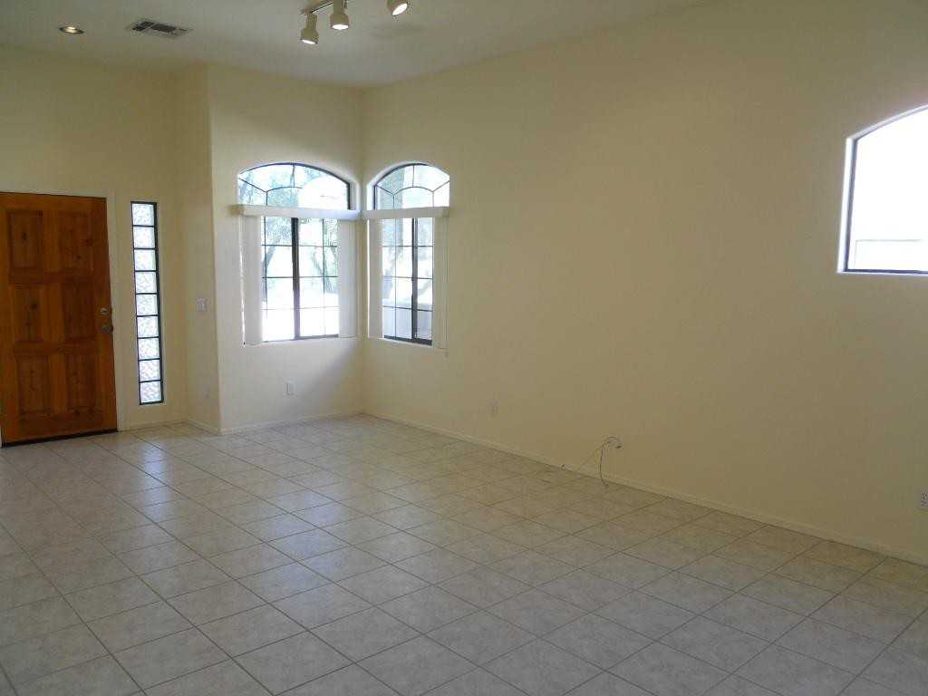 3201 Flowering Cactus Ct - Photo 2 of 13