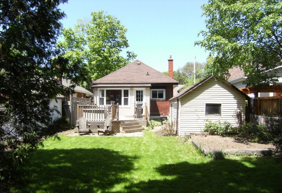 417 McKenzie Ave - Photo 3 of 13