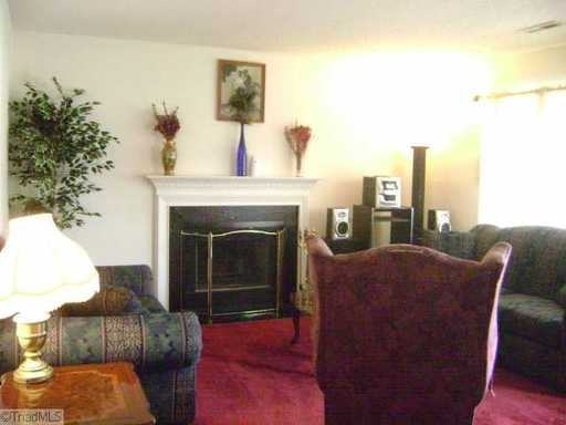 4110 Hope Valley Ln - Photo 3 of 5