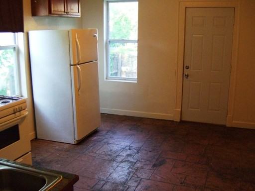 2206 N 4th St - Photo 3 of 6